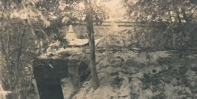 1946年老蒋下令平毁汪精卫墓开棺后发现尸体未腐口袋有张纸条