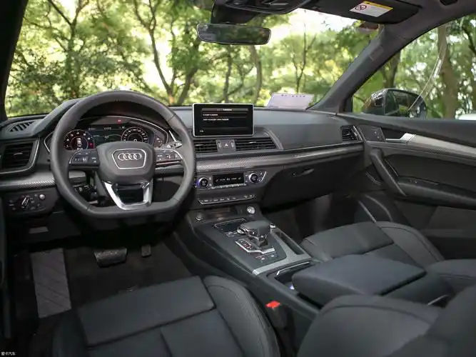 奥迪q5l45 tfsi 尊享豪华运动型 国v_中控区_12/566张图片】_汽车图片