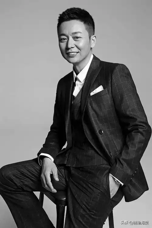 别人是中年发福,这8位是越老越帅!连褶子都长得恰到好处