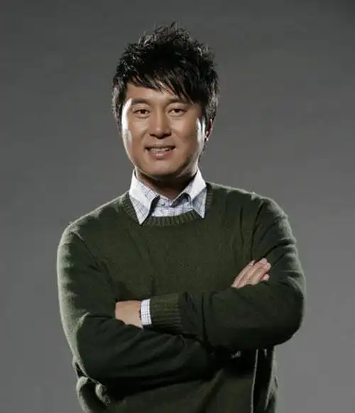 满文军发博疑为封杀鸣不平,网友:无法原谅