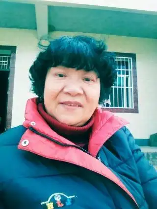 63岁离异女征婚照片(id:95269910)_四川绵阳征婚交友_珍爱网