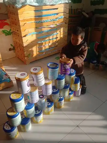 其它 奶粉罐搭高楼——表白寺镇中心幼儿园 写美篇虽然搭建的不是很高