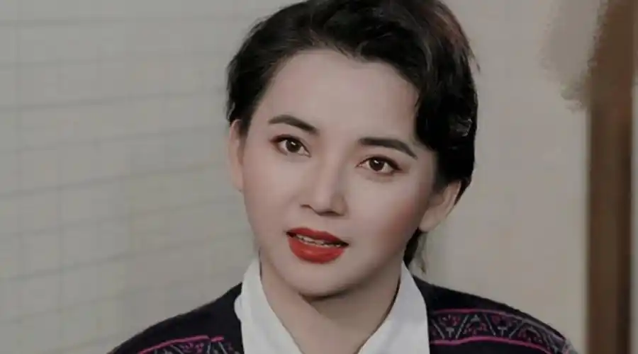 台湾美人消亡史,假冻龄,脸僵面目全非,自然衰老,个个都老了