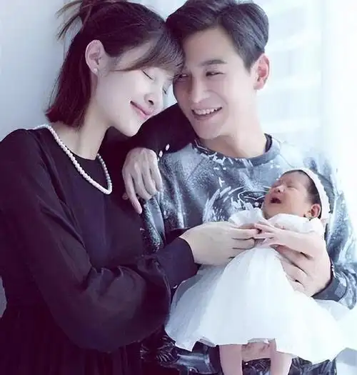 王丽坤与他同居8年把最好的青春都给了他他却转身与别人结婚