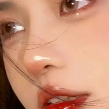 小众文艺范女生头像高级感十足