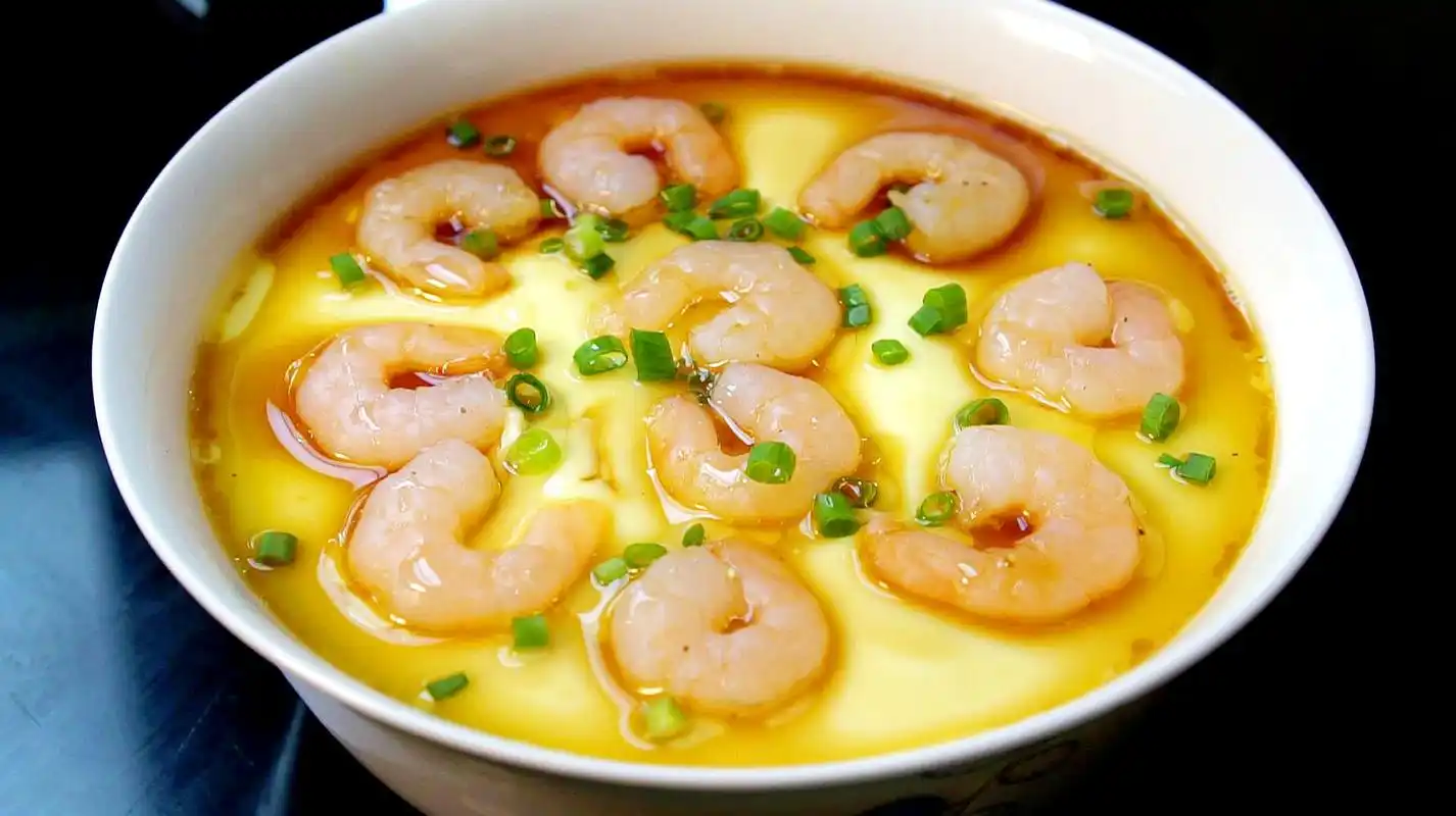 蒸鸡蛋好吃有诀窍,久蒸滑嫩无蜂窝,很多大厨都这么做