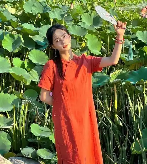 端庄又大气温柔又自由这4位女星自带文艺气质就像清爽的风