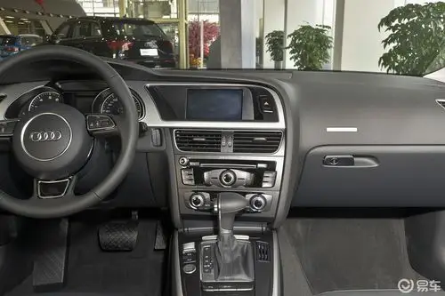 【奥迪a52016款sportback 45 tfsi中控台整体汽车图片-汽车图片大全】