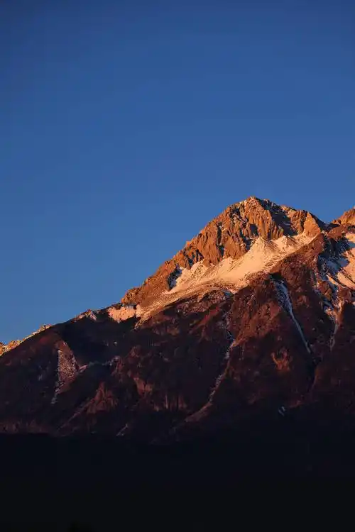 冬日赏雪,一组丽江玉龙雪山雪景图献给你!_金光_天空_日照