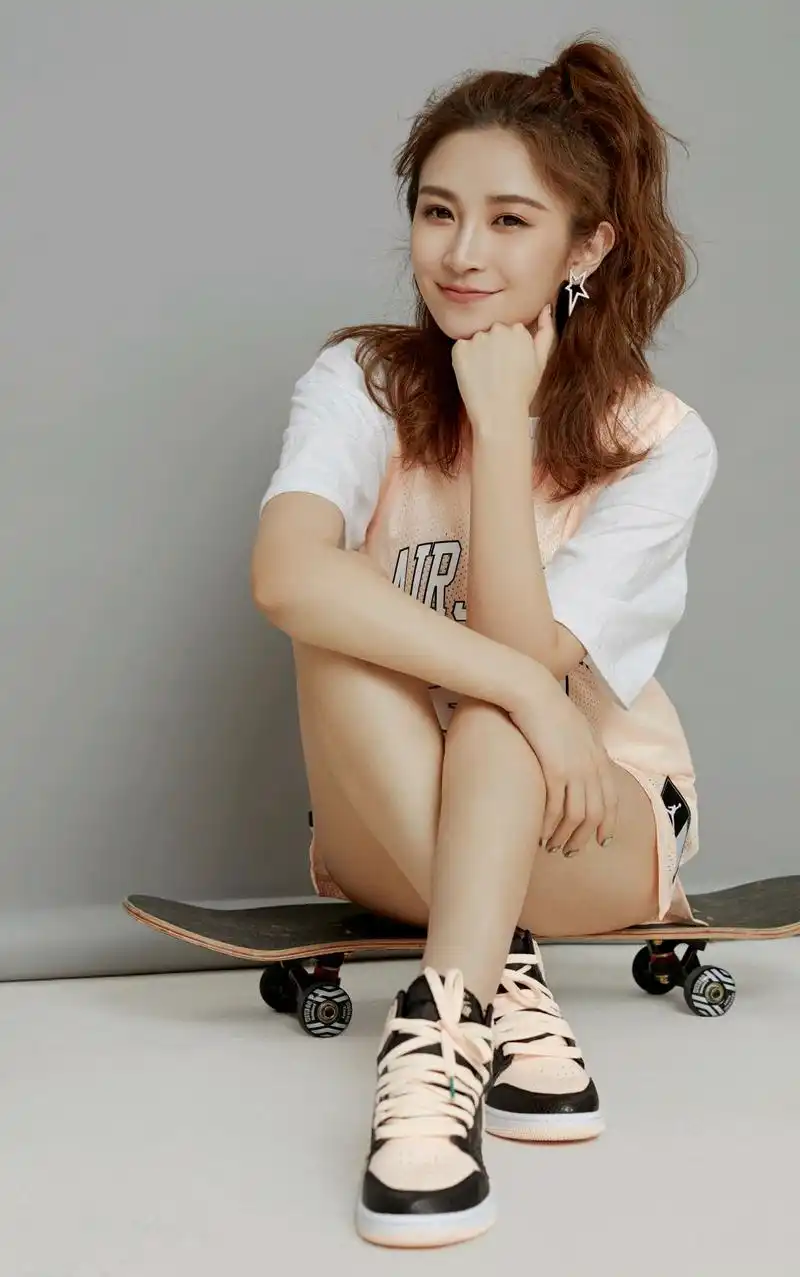 美女主持人汪聪图集