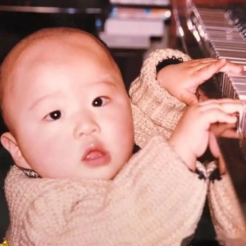 范丞丞小时候可爱照片,西瓜头造型感觉萌萌哒