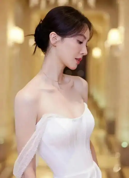 金晨驳斥传闻!否认男友是融创太子爷,丰富情史成焦点