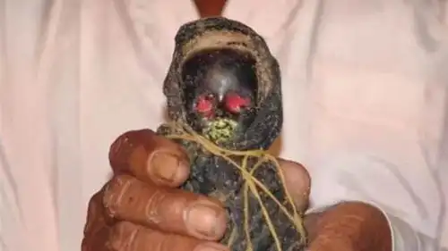 泰国佛牌古曼童小鬼古曼童怎么养泰国佛牌阴牌网