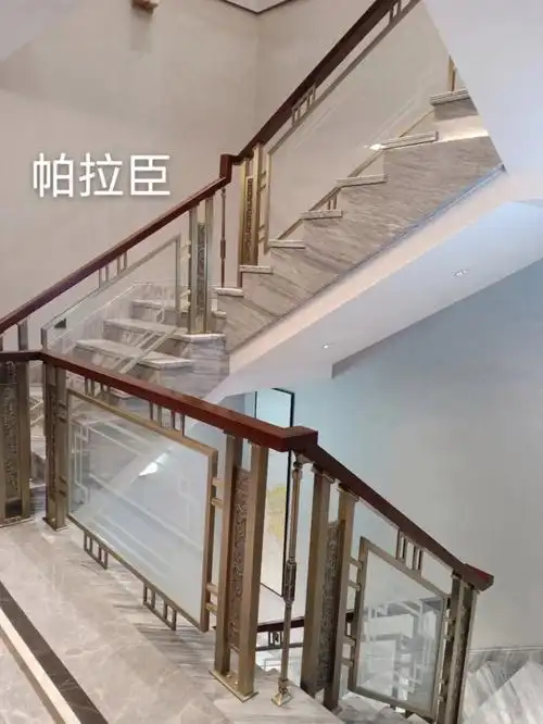 铜艺夹玻璃楼梯扶手