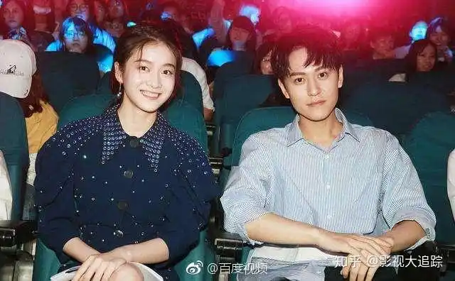 秦俊杰恋情曝光女友是其新剧女主粉丝一部戏一个女朋友