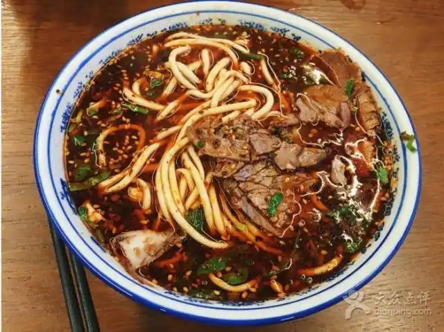 【鑫达·新天地】二宽·中国兰州牛肉拉面吃一碗送一碗啦!_手机搜狐网