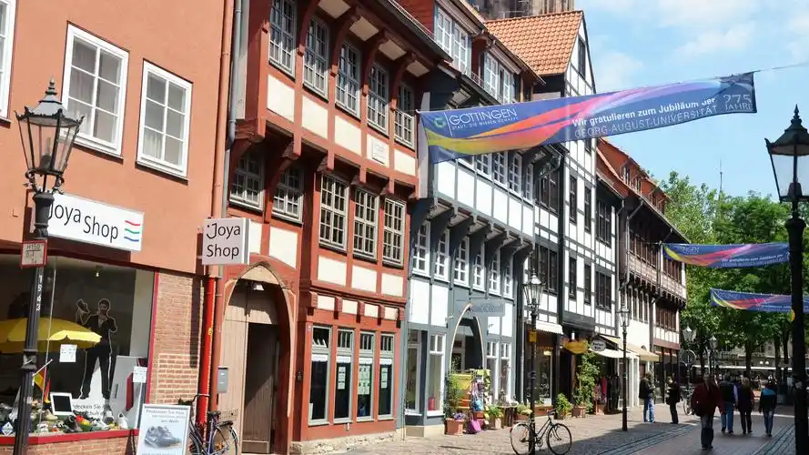 德国哥廷根街道城市建筑物4k