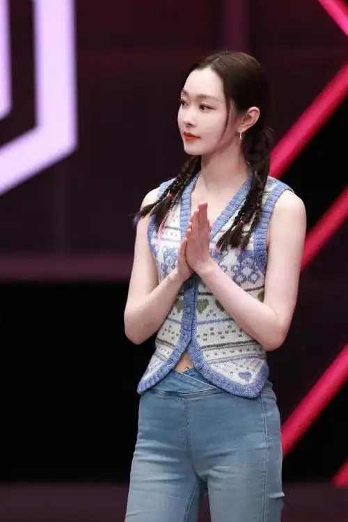 宋轶说出好身材的标准被热议!健康和时尚才是保持身材的原因|毛衣|内