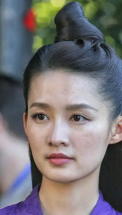 宋轶的黑头,赵丽颖的毛孔,离开滤镜的明星,治好了我的容貌焦虑