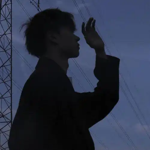 头像丨忧郁伤感风男头,今天也要帅帅酷酷的 - 知乎