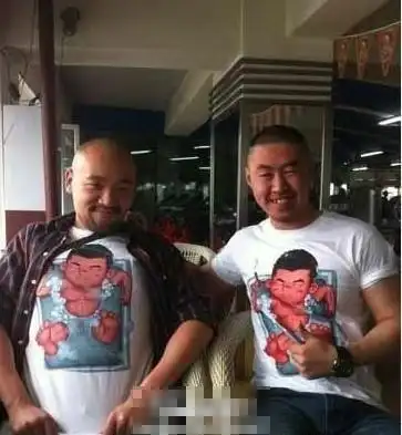 《中国好声音》李代沫被指同性恋 揭其减肥前肥胖照