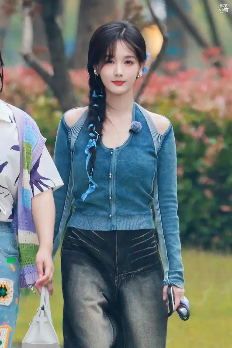 李一桐女子推理社上班图对我的眼睛太好了,美貌稳定营业中 6767