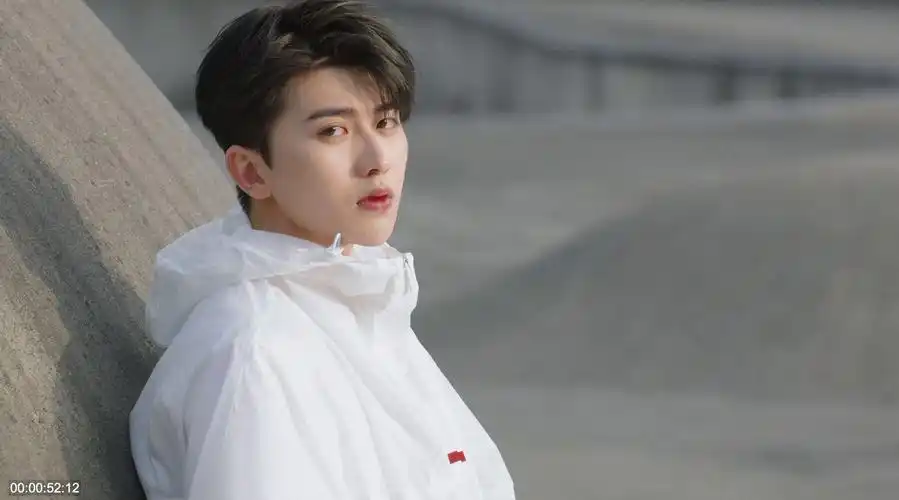 【超清】pradalinearossa2021ss x 蔡徐坤全球广告【横版合集】横的