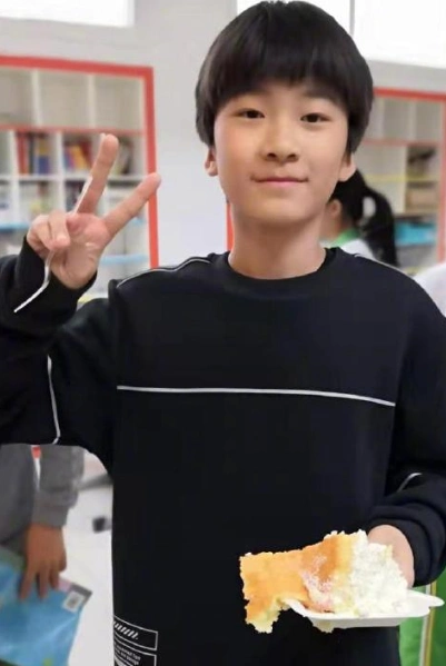 天天和kimi近照对比差两岁却像两代人近照曝出让人认不出