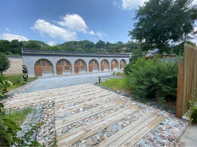 延安市康坪村的特色窑洞民宿 摄影 李晓曦