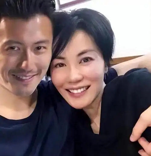 李敖没说错,王菲就是个"愚妇",她和谢霆锋的结局证明了这一点|窦唯