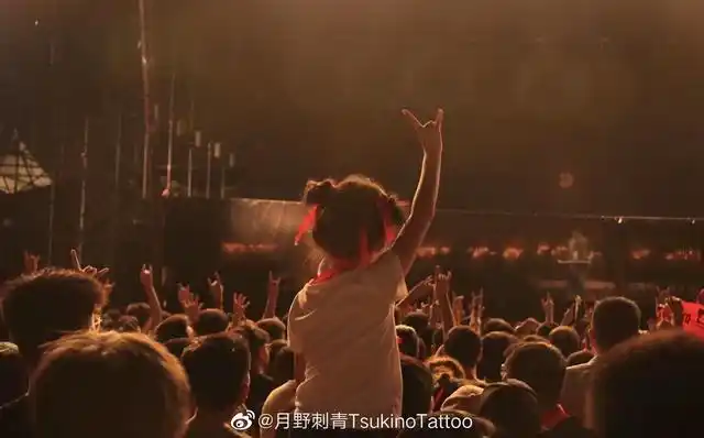 痛仰——喜欢听摇滚的女孩都是萨菲娜