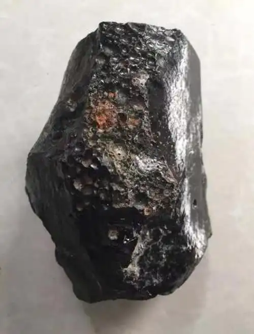 郑州男子收藏了一块"黑石头" 市估600万至800万