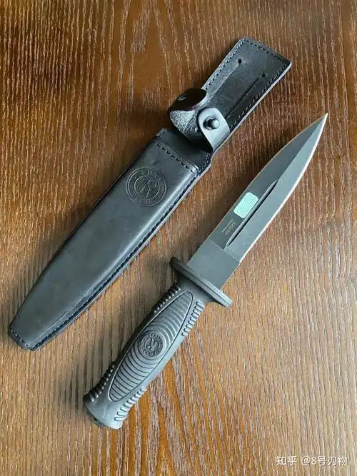 基兹利亚尔系列凤凰伞兵刀坎普小匕首实拍
