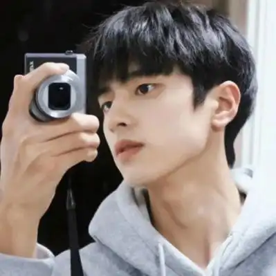 阳光帅气高级男生头像 高清好看男生头像酷酷的帅气高级图片_男生头像