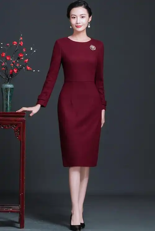 优雅高端婚礼妈妈装高档礼服参加儿女婚宴妈妈秋冬装羊毛呢连衣裙洋气