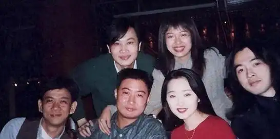 赖文峰出狱后近况曝光娶小23岁年轻娇妻素颜照碾压前任杨钰莹