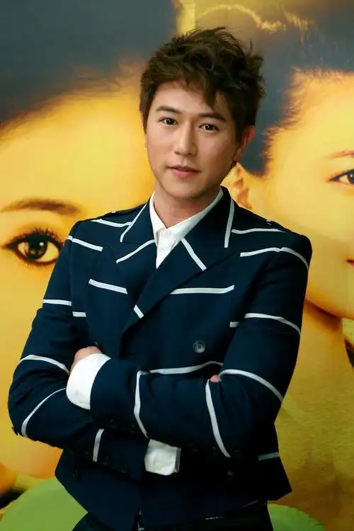 原创43岁陈键锋与王贤志聚会略显发福心情大好已转行做潜水教练