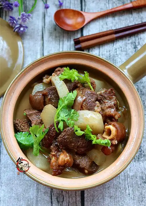 萝卜焖羊肉