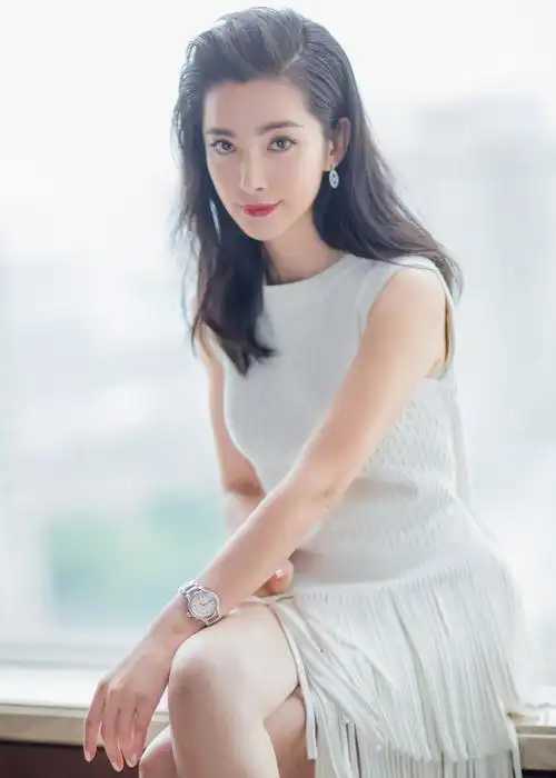 李冰冰佩戴瑞士顶级腕表宝齐莱诠释女性优雅-广告随意贴-华商论坛