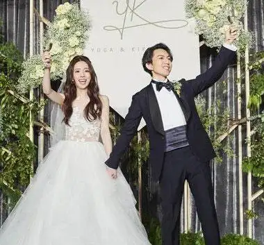 歌星林宥嘉大婚的烫发新郎纹理烫发显酷气