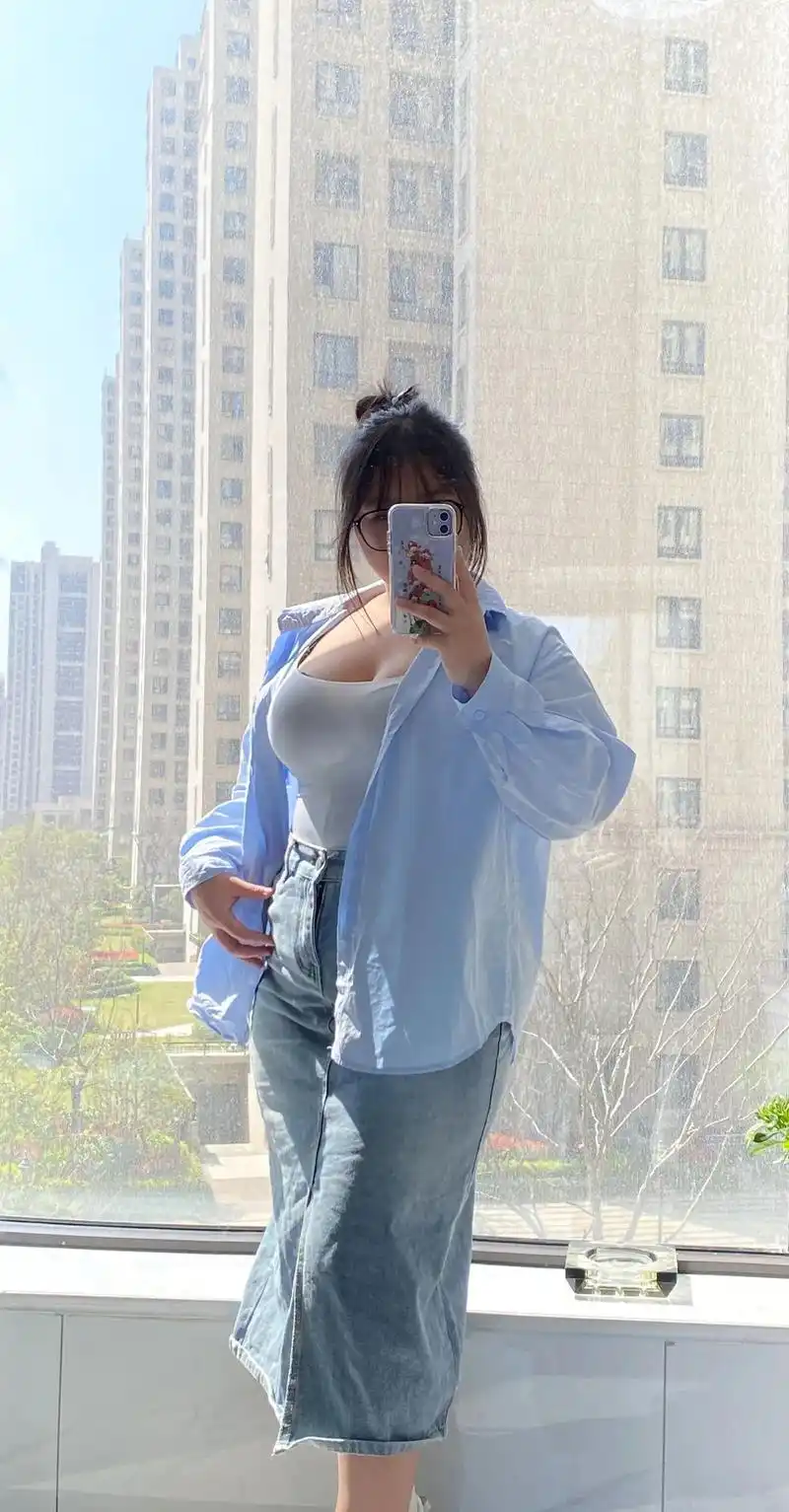 身高1米5体重130的胖女孩!#ootd穿搭 #微胖女生 # - 抖音