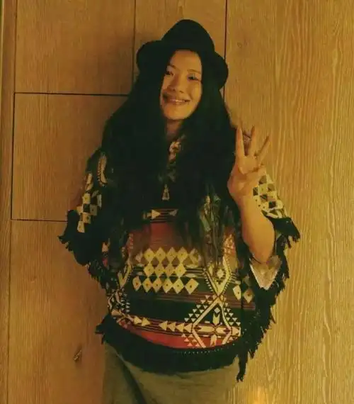 还没有赚到钱,另一边的栾树就打算离开黑豹乐队——去养马