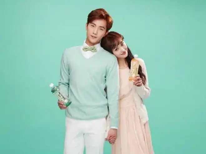 郑爽一部剧换一张脸,事业一落千丈,曾经为爱整容都是假象?_网易订阅