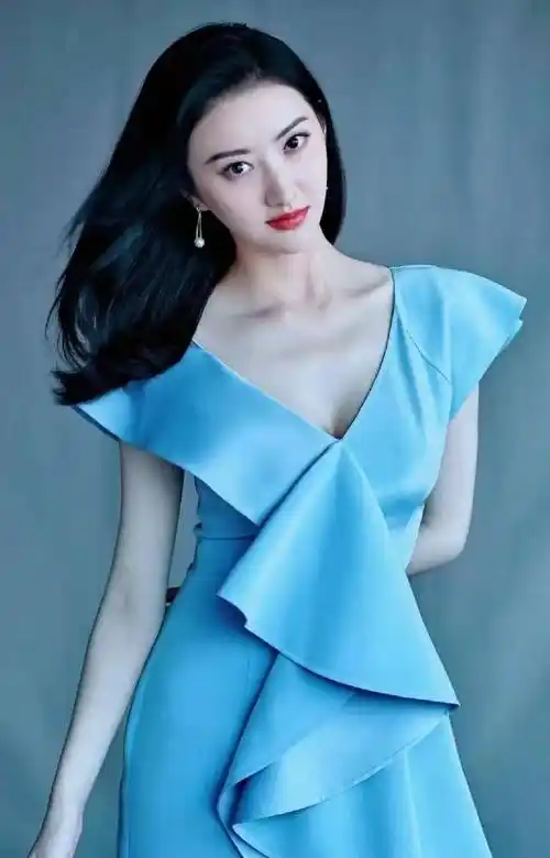 原创娱乐圈神仙颜值的20位女明星和简介一