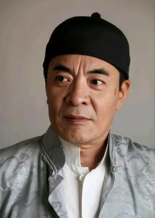 回顾刘威:8个月接连丧亲拍戏摔断6根肋骨,为养儿子不敢休息一天