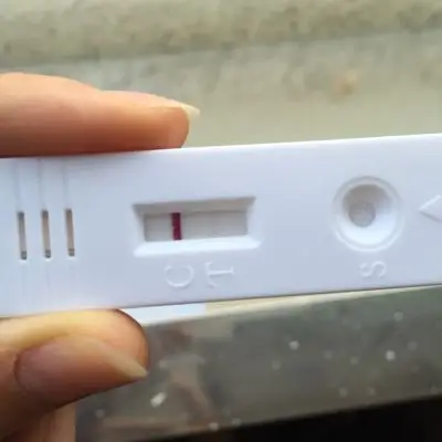 现在月经推迟10天了,但是用怀孕测试纸试两天,都是另一道特别浅,几乎