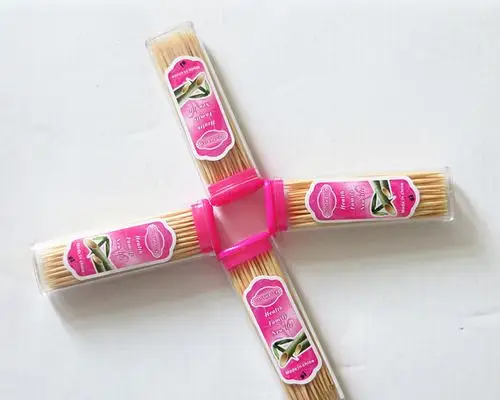 牙签厂批发 4个袋装便携式竹骨牙签 竹制牙签外出必备 美观方便