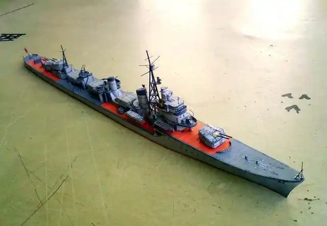 二战中日本"岛风"号驱逐舰,为何让战机航炮活活打沉?