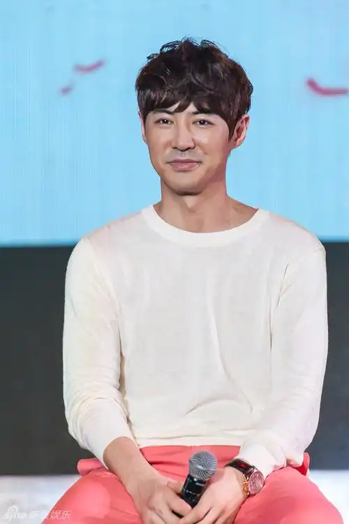 【2014.08.04】【音乐】神话junjin现上海 与粉丝开心互动