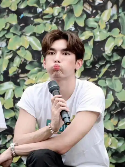 祝我们31岁的繆苏帕19岁生日快乐!#mewgulf  #mewsuppasit